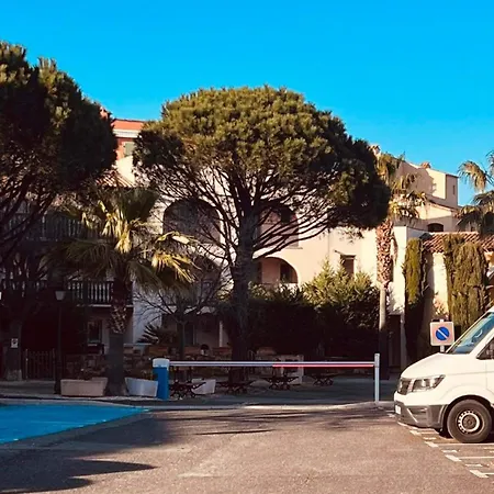 Apartment / / Marines De / Saint-tropez Gassin