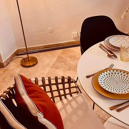 Apartment / / Marines De / Saint-tropez *