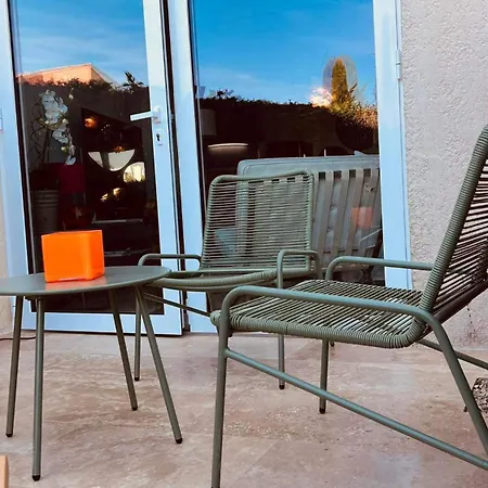 Apartment / / Marines De / Saint-tropez Gassin