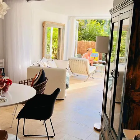 Apartment / / Marines De / Saint-tropez Gassin